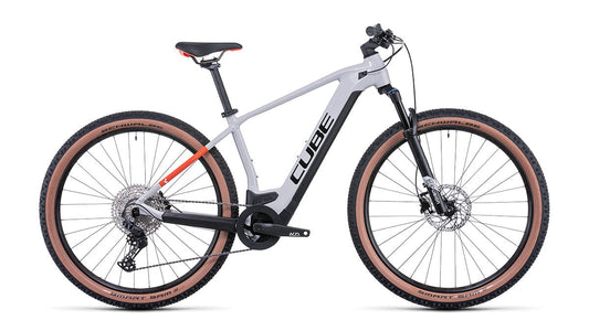 Etujousitettu eMTB vuokraus