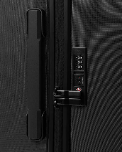 Db Ramverk Check-in Luggage, Large -laukku, Black Out